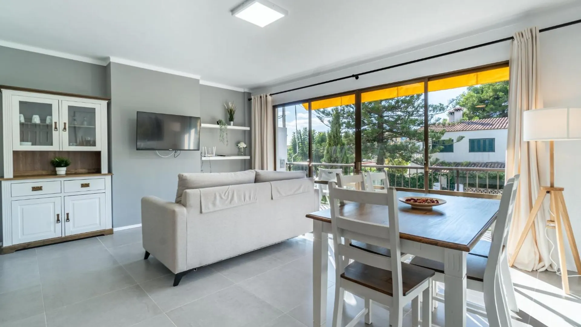 아파트 Apartamento Ponent 4 칼라 라트자다